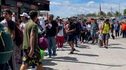 300 migrantes indocumentados viajarán desde Panamá hacia Colombia tras desistir de llegar a EE.UU.