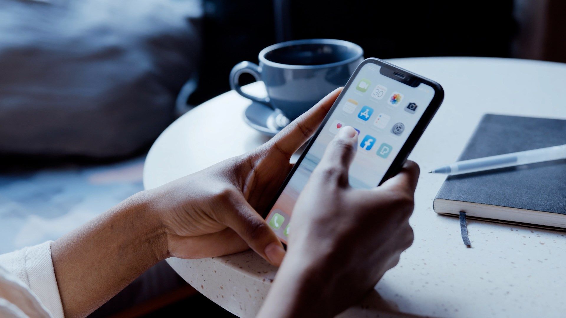 Cómo programar tu iPhone para avisar a familiares en caso de ser detenido por ICE