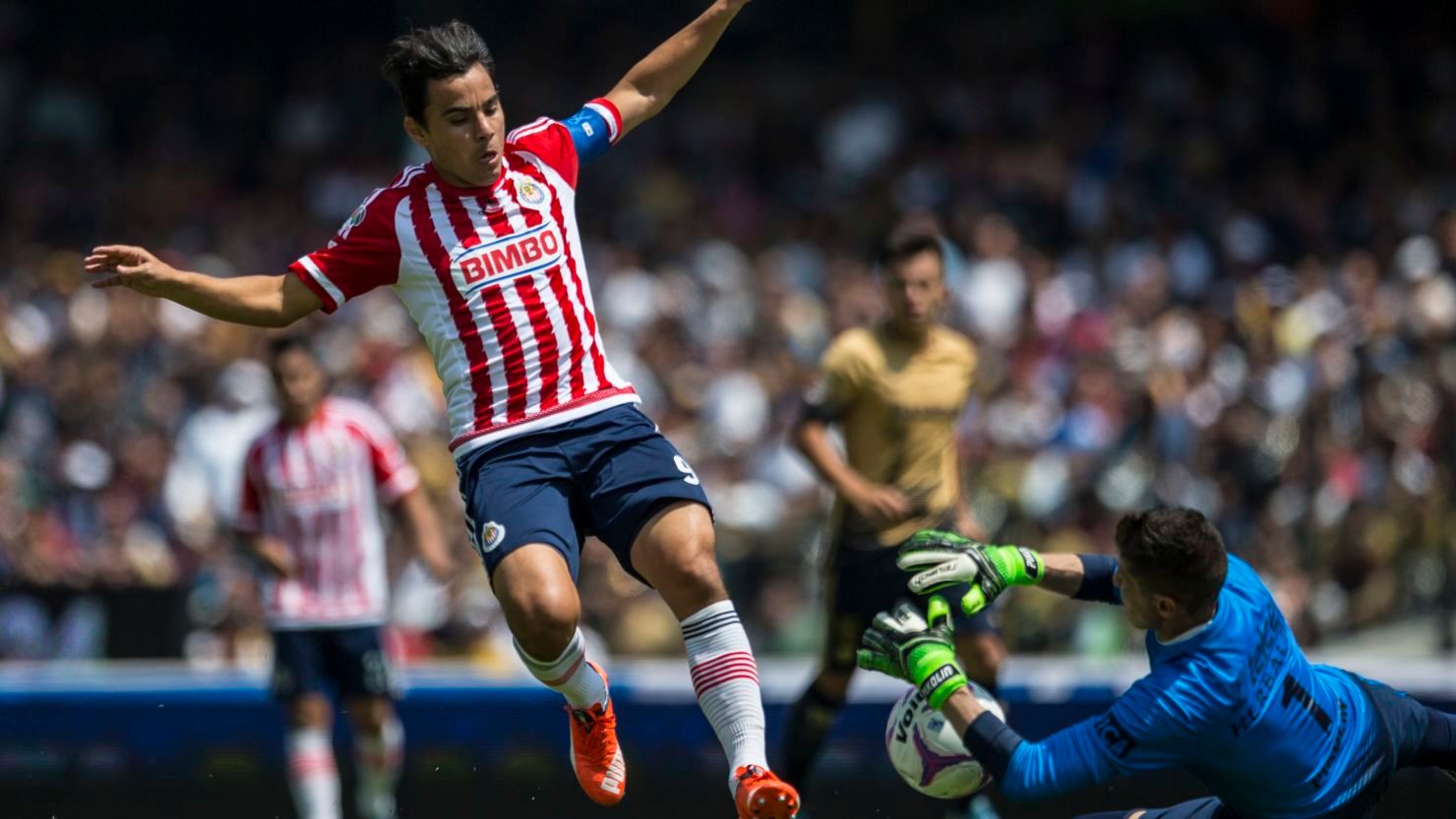 Arrestan al exfutbolista mexicano Omar Bravo por sospechas de abuso sexual infantil