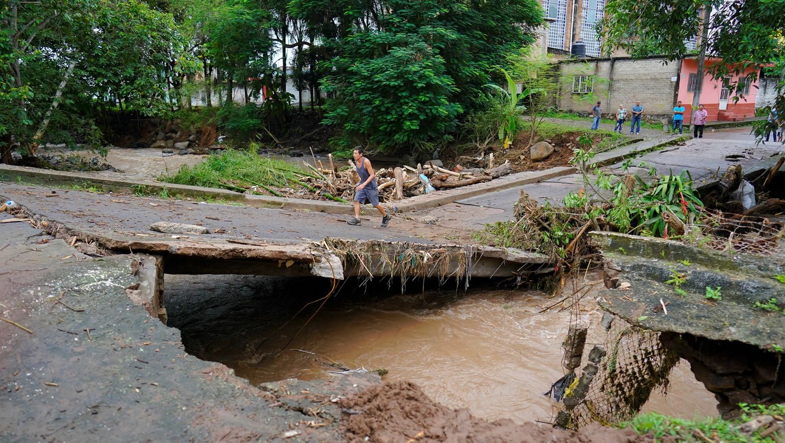 Las lluvias golpean a México y la cifra de víctimas sube a menos 47 personas fallecidas